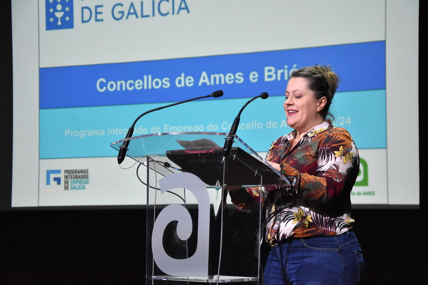 Guarina Rey, concelleira de Promoción Económica e Emprego de Brión, durante o acto de apertura do programa integrado de emprego.